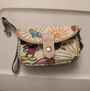 Dooney & Bourke Disney Parks Sketch Wristlet-Cream